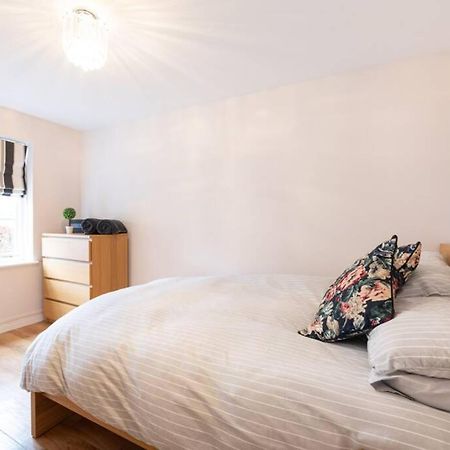 Burlington Place, Shrewsbury. 2 Bedroom, Private Parking, 5 Minutes From Town Eksteriør bilde