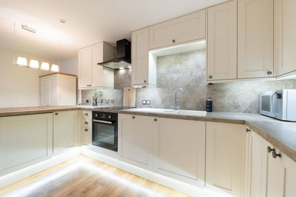 Burlington Place, Shrewsbury. 2 Bedroom, Private Parking, 5 Minutes From Town Eksteriør bilde
