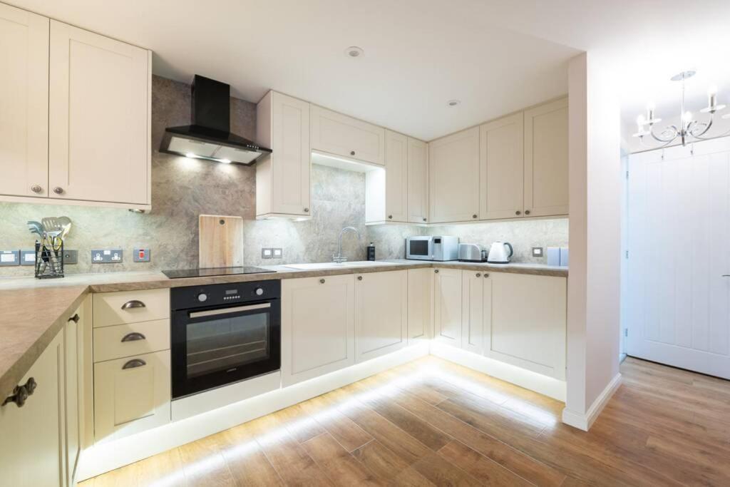 Burlington Place, Shrewsbury. 2 Bedroom, Private Parking, 5 Minutes From Town Eksteriør bilde